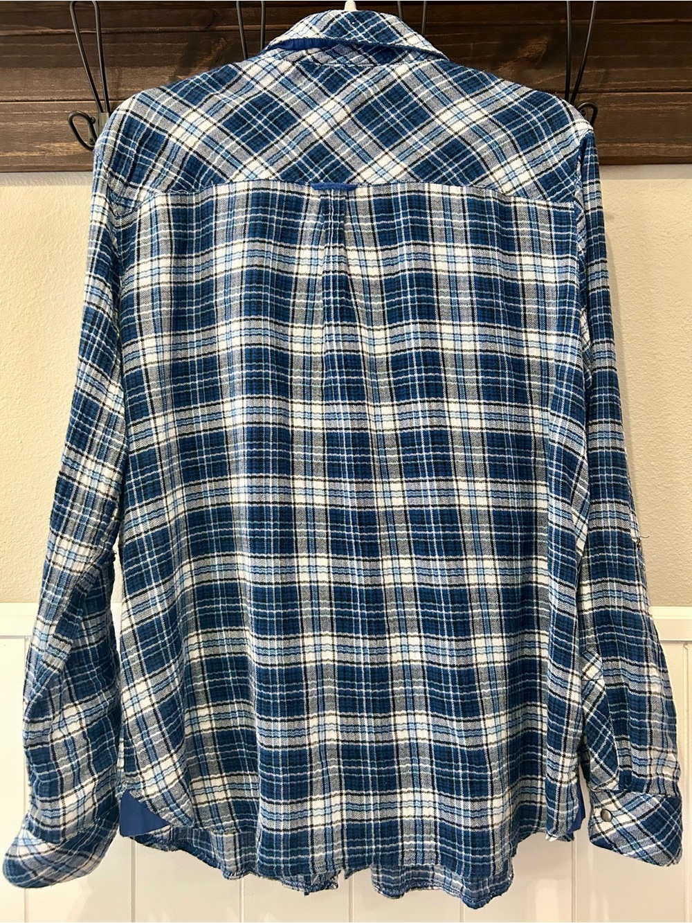 100% Cotton Kut From The Cloth Boylen Flap Pocket Button Down Blue Plaid Shirt - Picture 8 of 9